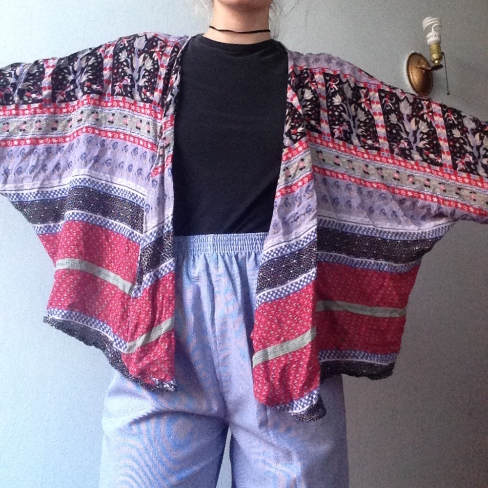 Patterned Shawl - image 3